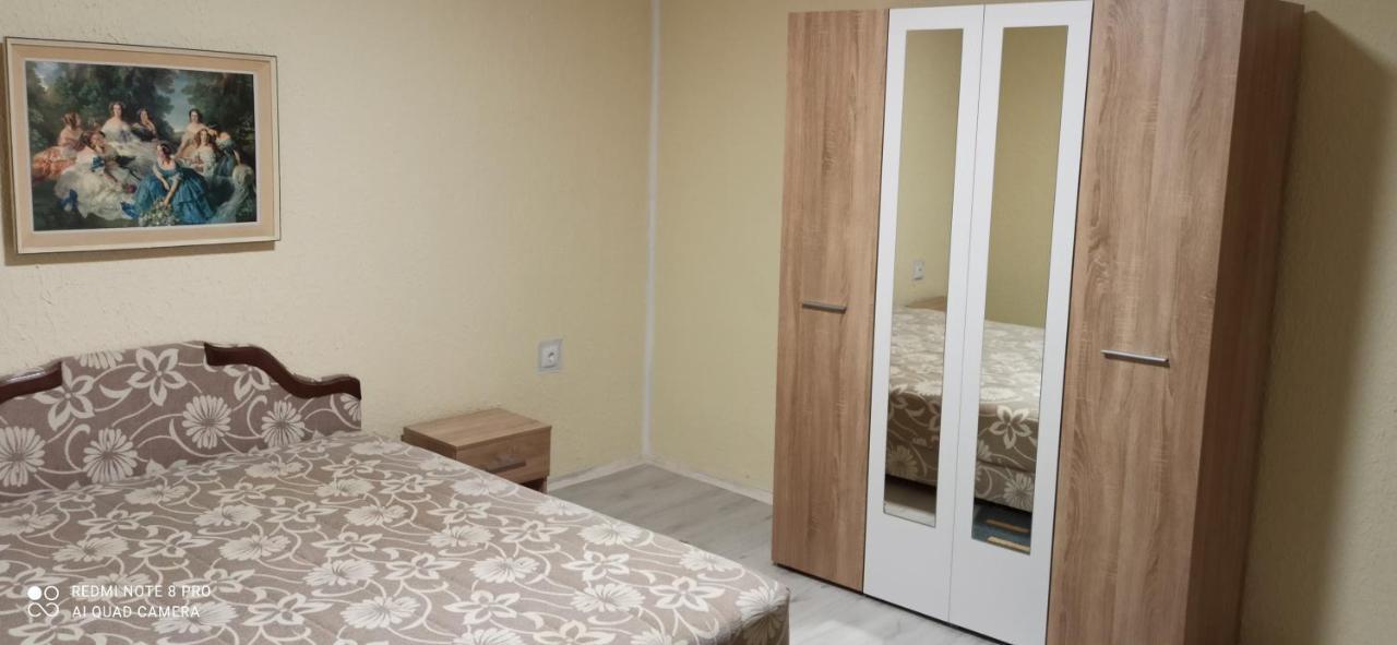 Guest House Vila Aleksa Bogutovac Esterno foto